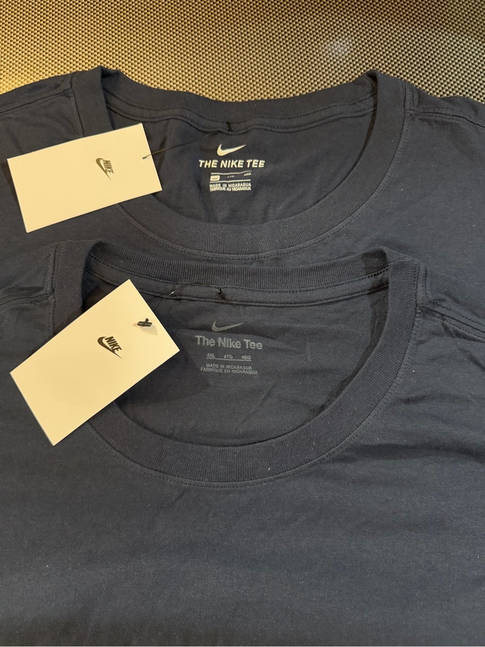 Nwt 2pcs Nike Menβs Dark Navy Crew Neck T-Shirt - The Nike Tee in size 4XL